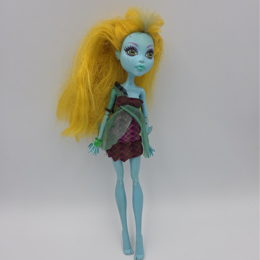 Monster High 13 Wishes Lagoona Blue Doll with Leg Fins - Not Complete 2009